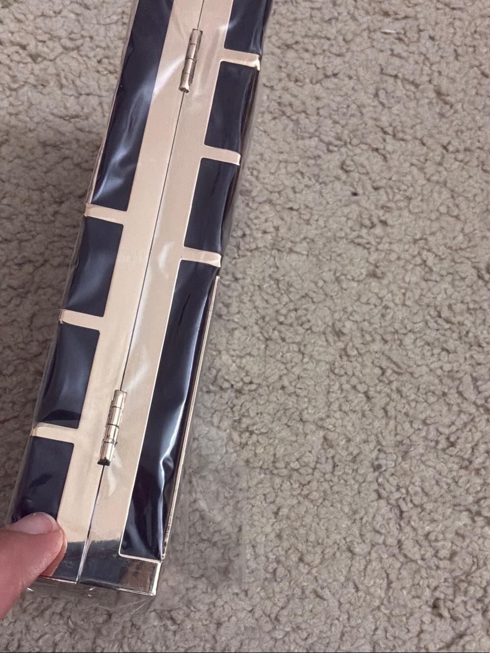 Elegant Black and Gold Decorative Clutch - Picture 9 of 10